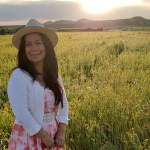 Meet your Posher, Leonor